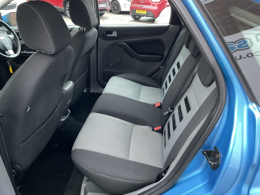 Used Ford Focus 2009 for sale - 76713356: Photo 17