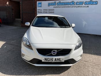 Used Volvo V40 2015 for sale - 79814782: Photo