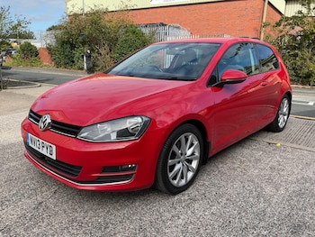Volkswagen - Golf