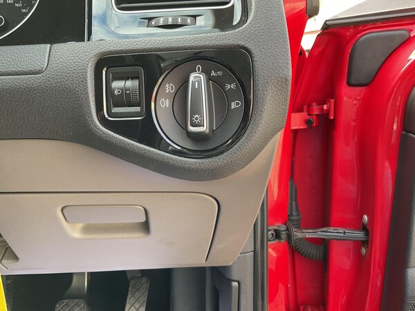 Used Volkswagen Golf 2013 for sale - 76129147: Photo 30