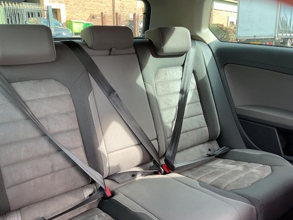 Used Volkswagen Golf 2013 for sale - 76129147: Photo 32