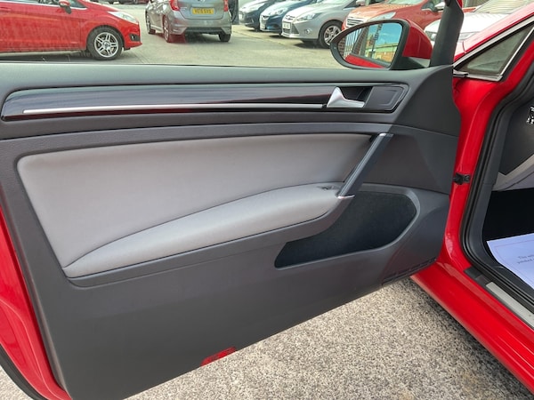 Used Volkswagen Golf 2013 for sale - 76129147: Photo 38