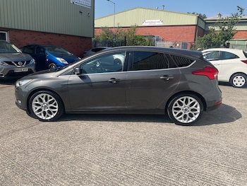Used Ford Focus 2015 for sale - 79234708: Photo