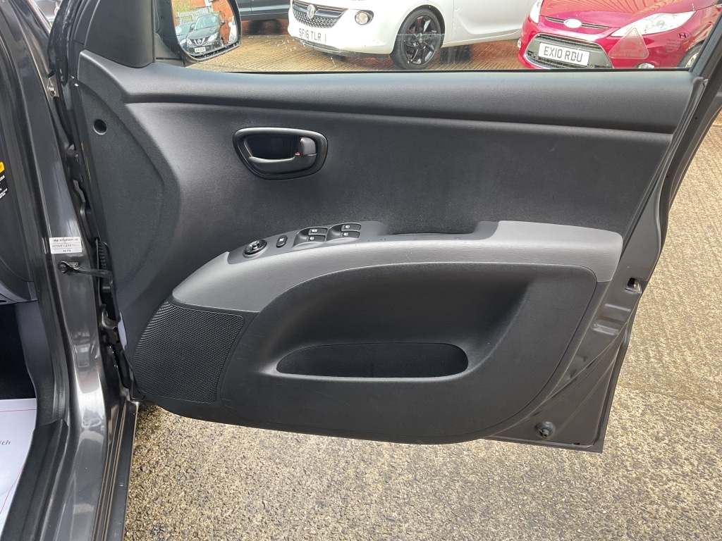 Used Hyundai i10 2012 for sale - 76440027: Photo 13