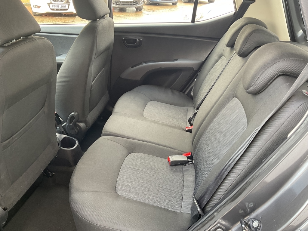 Used Hyundai i10 2012 for sale - 76440027: Photo 18