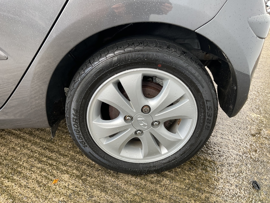 Used Hyundai i10 2012 for sale - 76440027: Photo 27