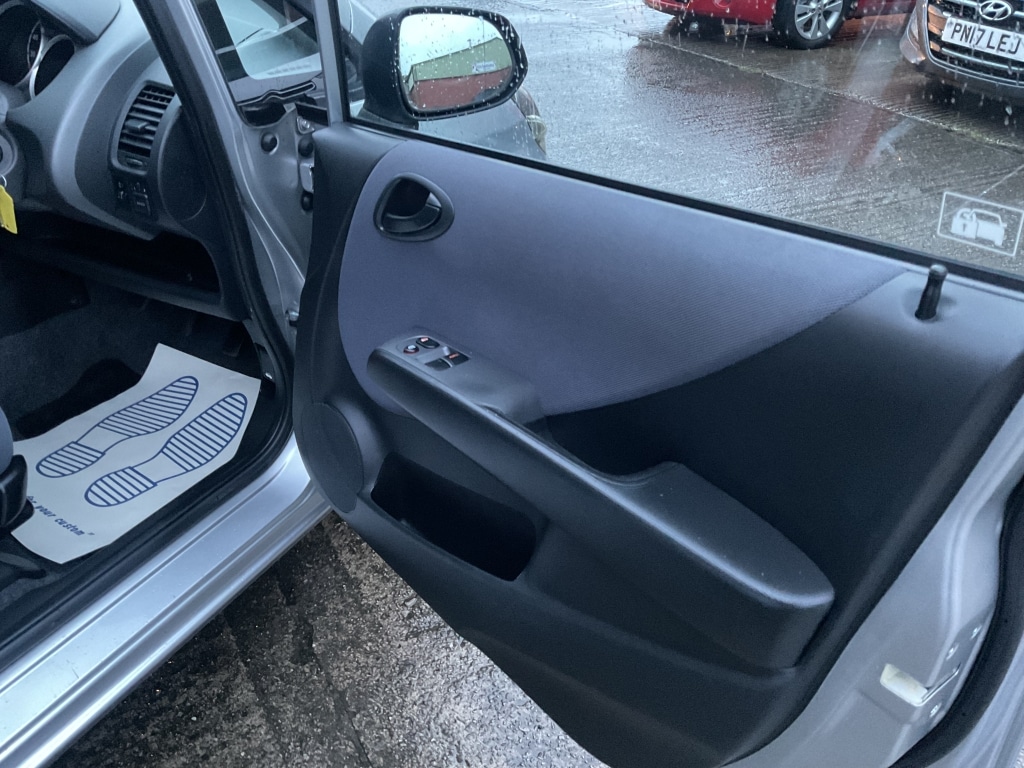 Used Honda Jazz 2007 for sale - 76951425: Photo 9