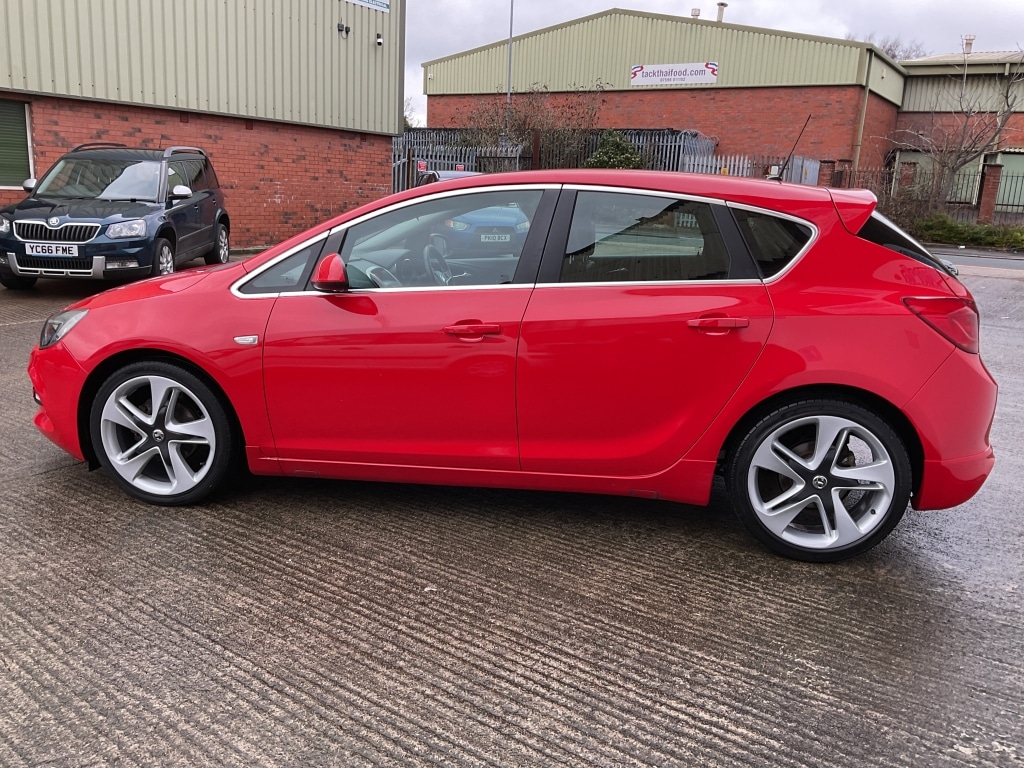 Used Vauxhall Astra 2014 for sale - 77237209: Photo 4