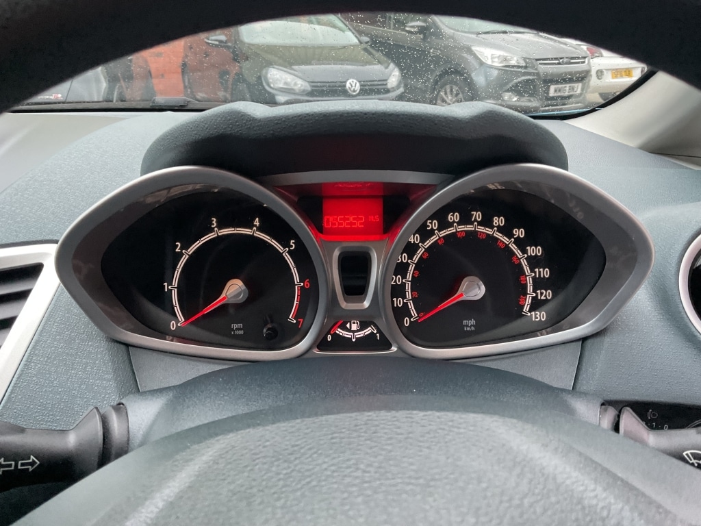 Used Ford Fiesta 2011 for sale - 76387463: Photo 10