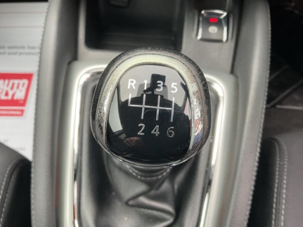 Used Nissan Qashqai 2016 for sale - 77591841: Photo 11