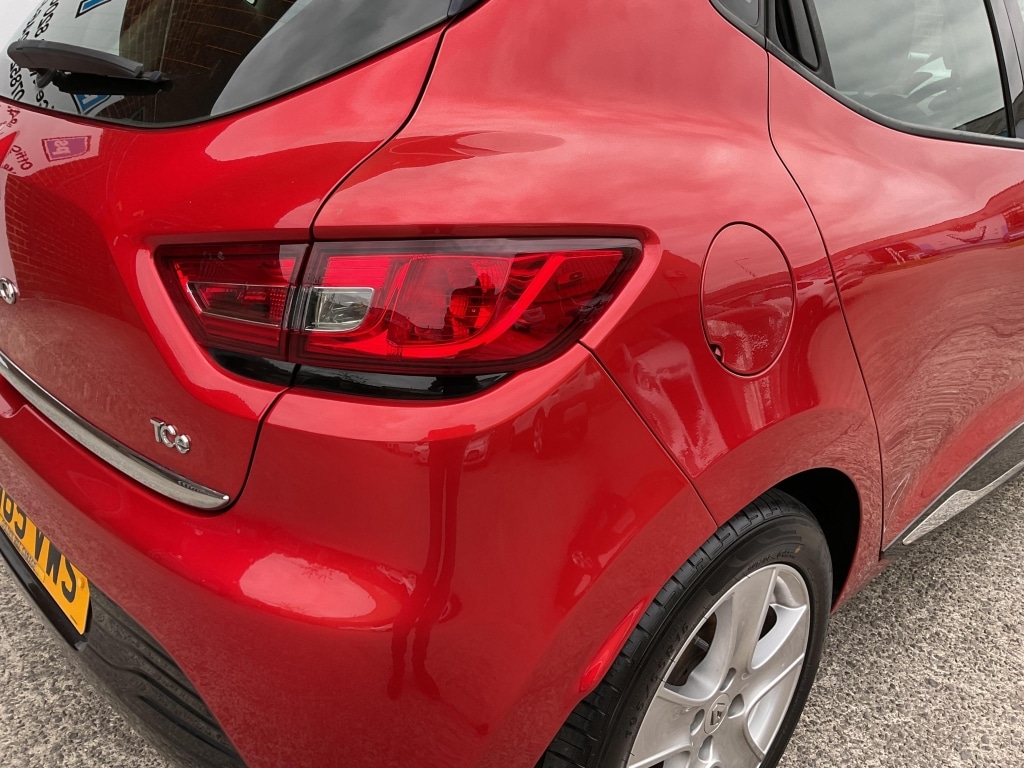 Used Renault Clio 2015 for sale - 76082852: Photo 22