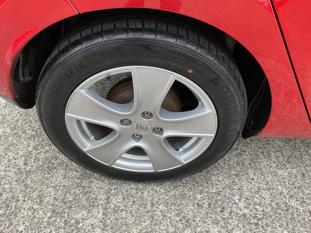 Used Renault Clio 2015 for sale - 76082852: Photo 23