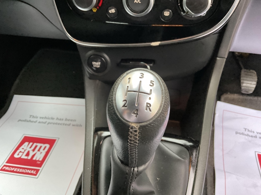 Used Renault Clio 2015 for sale - 76082852: Photo 29