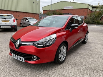 Used Renault Clio 2015 for sale - 76082852: Photo