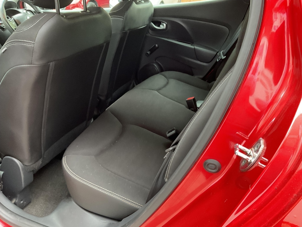 Used Renault Clio 2015 for sale - 76082852: Photo 40