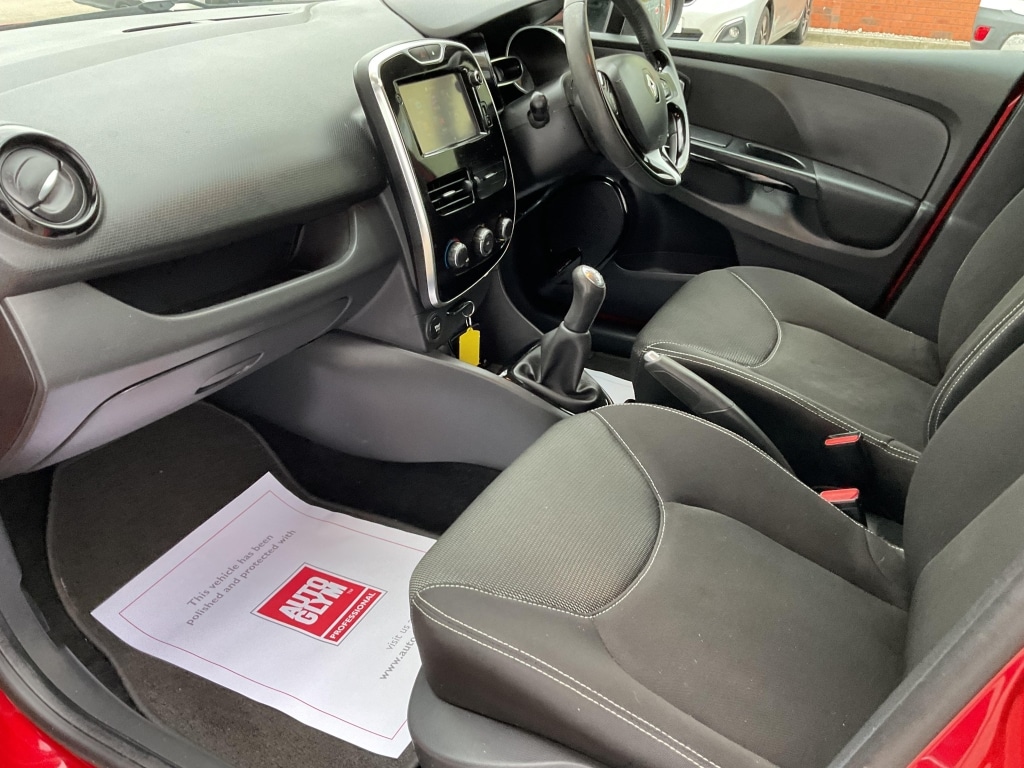 Used Renault Clio 2015 for sale - 76082852: Photo 42