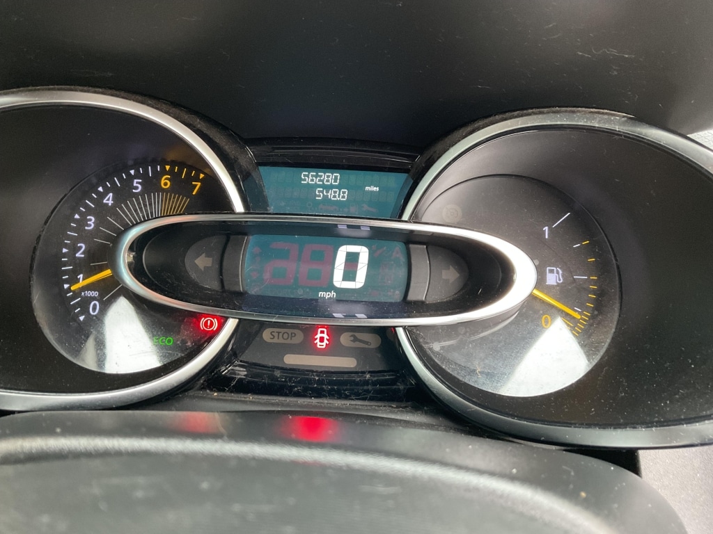 Used Renault Clio 2015 for sale - 76082852: Photo 7