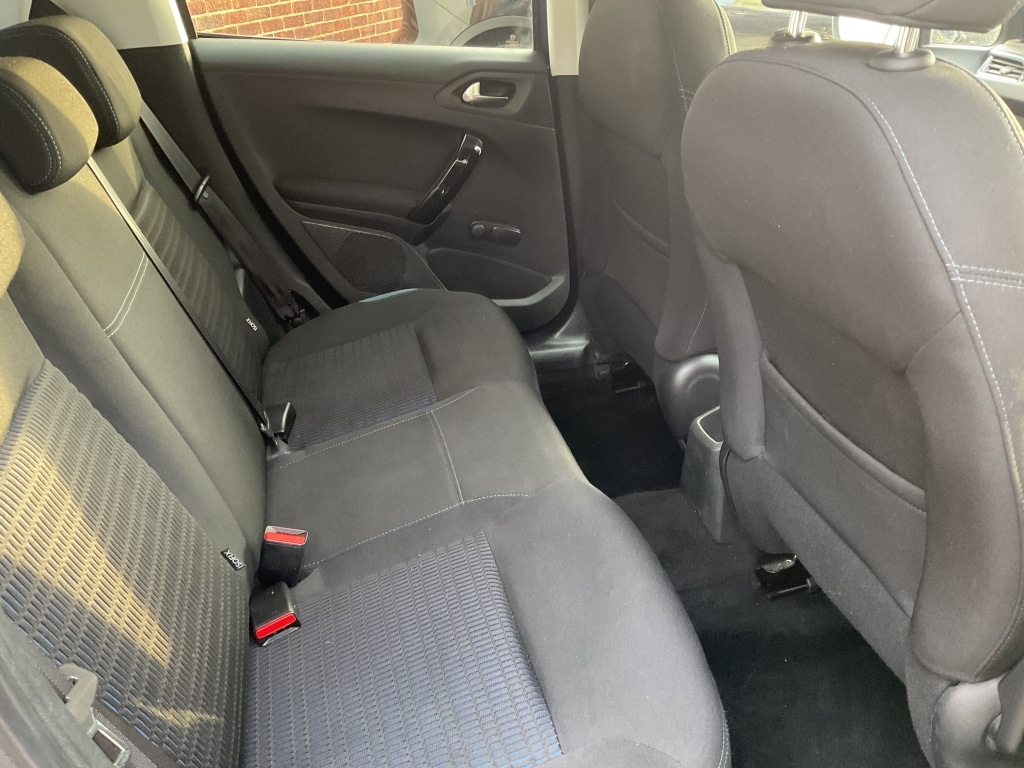 Used Peugeot 208 2015 for sale - 76594539: Photo 14