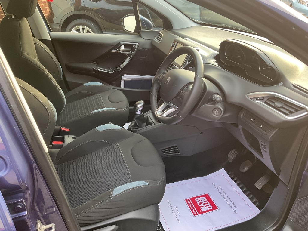 Used Peugeot 208 2015 for sale - 76594539: Photo 6