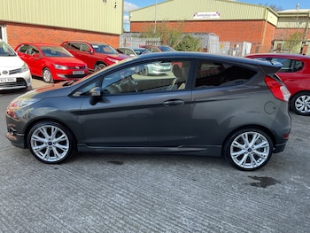 Used Ford Fiesta 2016 for sale - 78108113: Photo