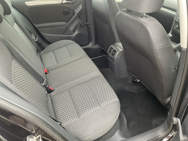 Used Volkswagen Golf 2011 for sale - 76288710: Photo 11