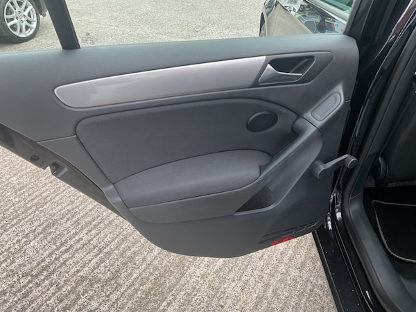 Used Volkswagen Golf 2011 for sale - 76288710: Photo 15