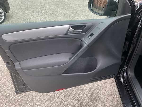 Used Volkswagen Golf 2011 for sale - 76288710: Photo 17