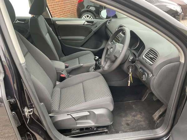 Used Volkswagen Golf 2011 for sale - 76288710: Photo 6