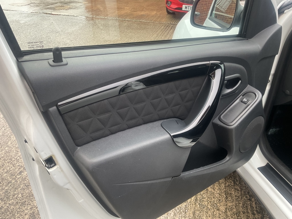 Used Dacia Duster 2016 for sale - 77183345: Photo 26