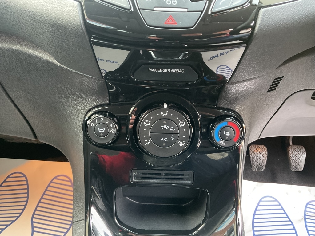 Used Ford Fiesta 2015 for sale - 76958902: Photo 11