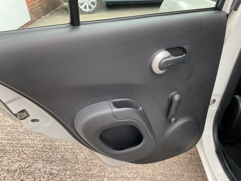 Used Nissan Micra 2010 for sale - 76149825: Photo 30