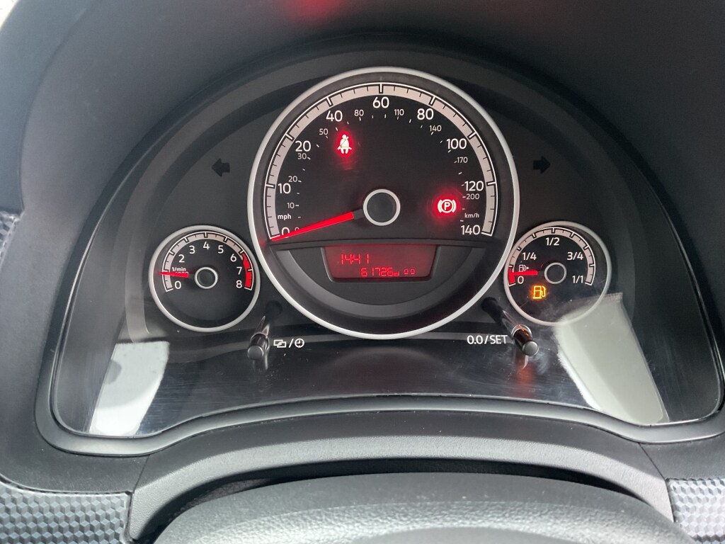 Used Volkswagen up! 2017 for sale - 77478270: Photo 8