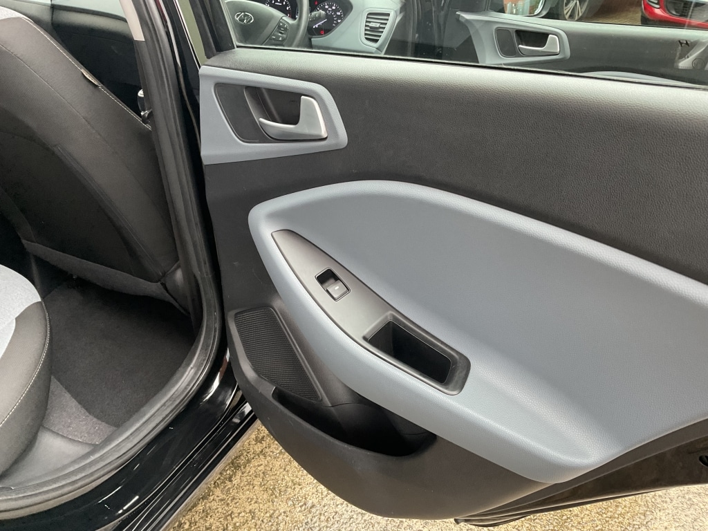 Used Hyundai i20 2016 for sale - 76560187: Photo 17