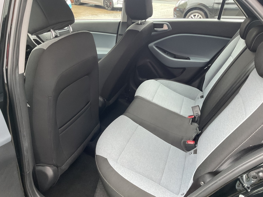 Used Hyundai i20 2016 for sale - 76560187: Photo 19