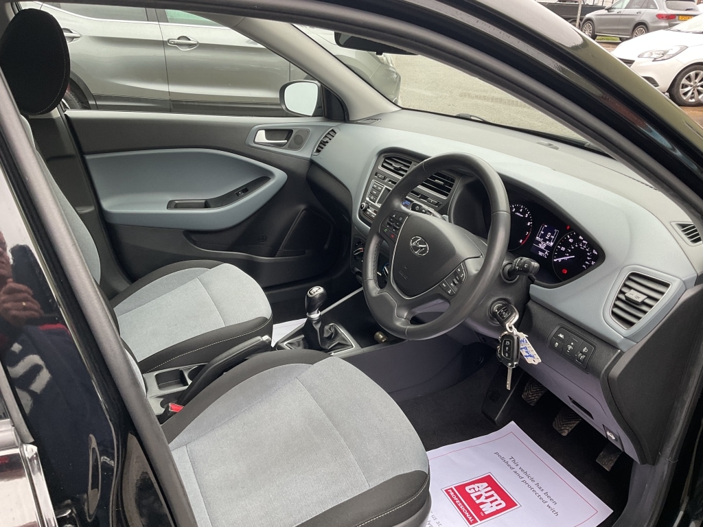 Used Hyundai i20 2016 for sale - 76560187: Photo 7