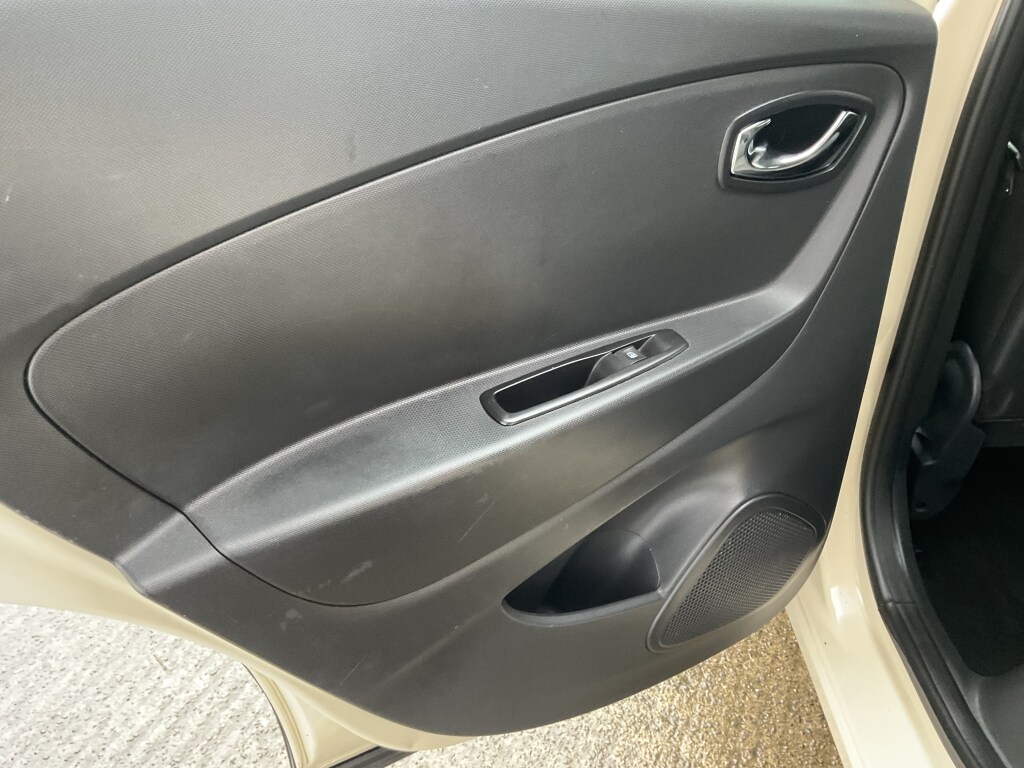 Used Renault Captur 2015 for sale - 77536172: Photo 18