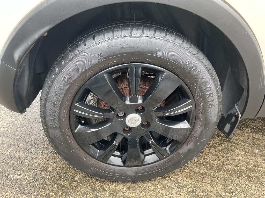 Used Renault Captur 2015 for sale - 77536172: Photo 29