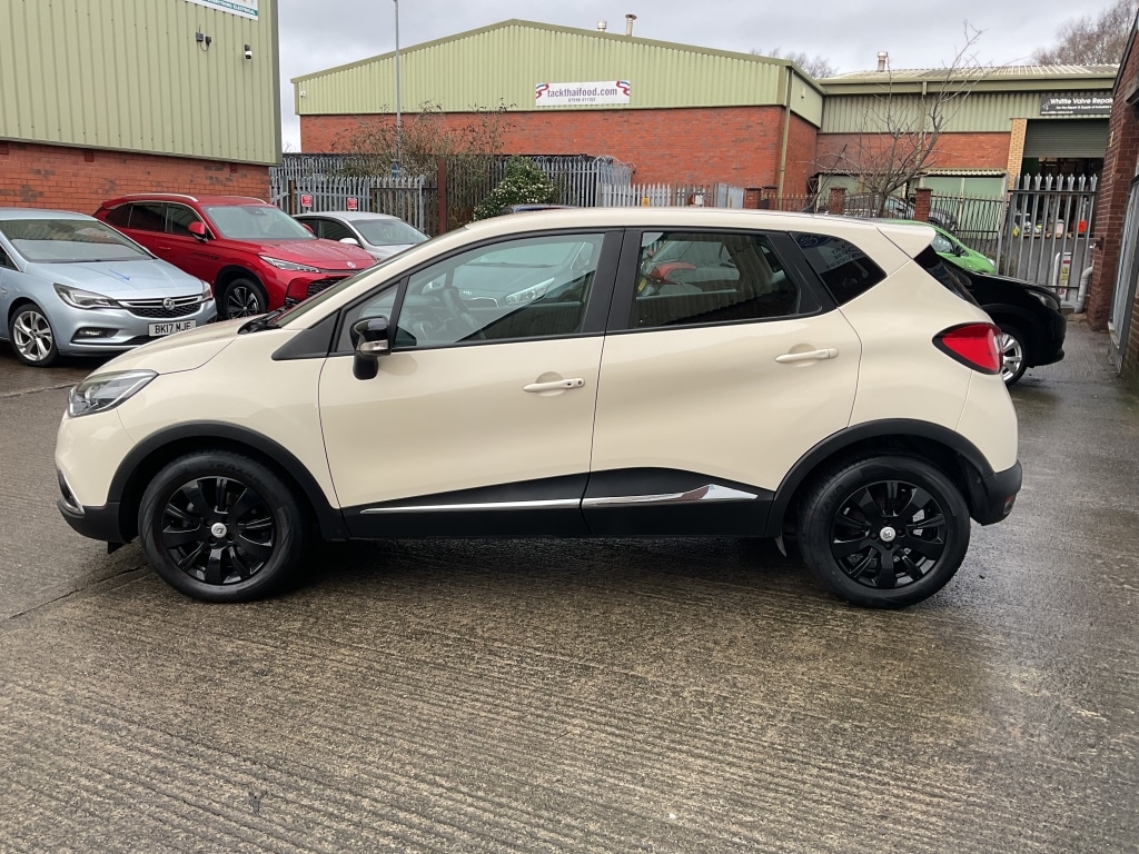 Used Renault Captur 2015 for sale - 77536172: Photo 3