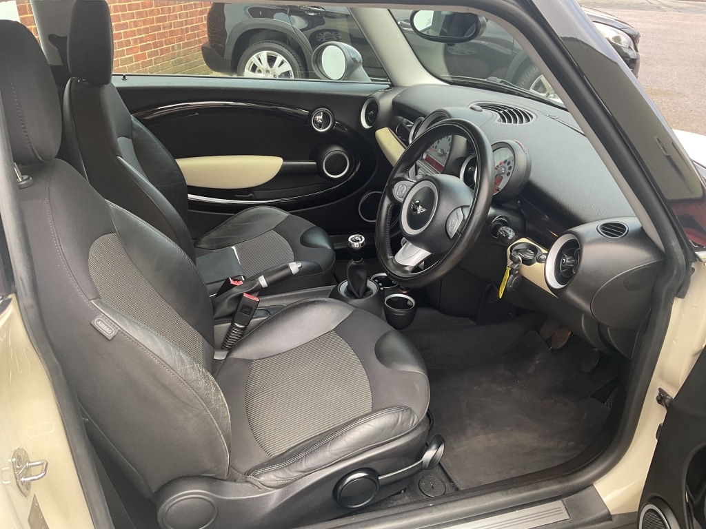 Used MINI Hatch 2009 for sale - 77438633: Photo 7