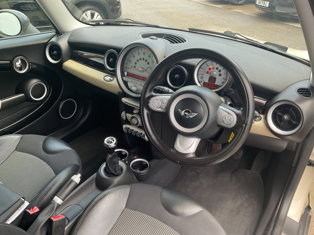 Used MINI Hatch 2009 for sale - 77438633: Photo 8