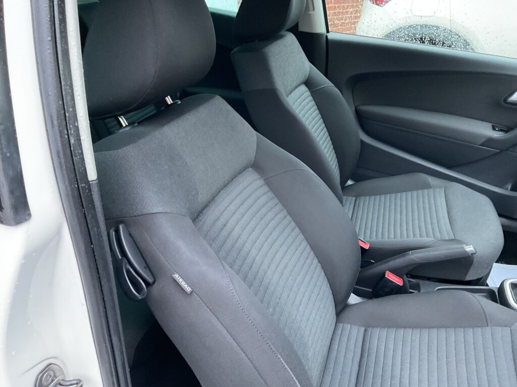 Used Volkswagen Polo 2014 for sale - 77906867: Photo 14