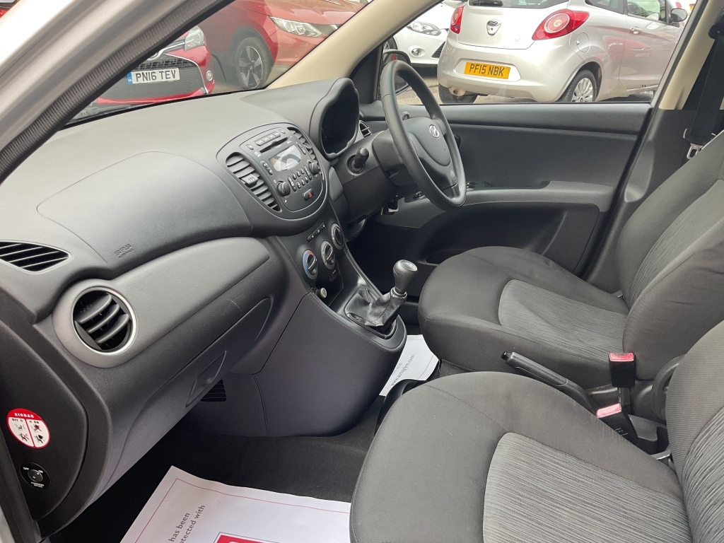 Used Hyundai i10 2011 for sale - 77807429: Photo 21