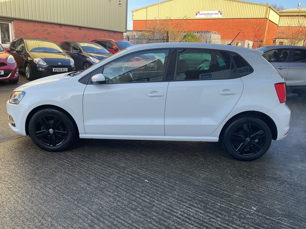 Used Volkswagen Polo 2016 for sale - 76779208: Photo 4