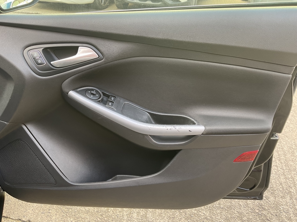 Used Ford Focus 2016 for sale - 77833200: Photo 14