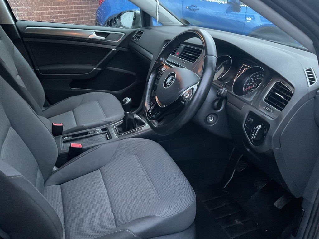 Used Volkswagen Golf 2013 for sale - 76618856: Photo 7