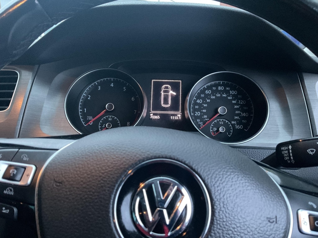 Used Volkswagen Golf 2013 for sale - 76618856: Photo 9