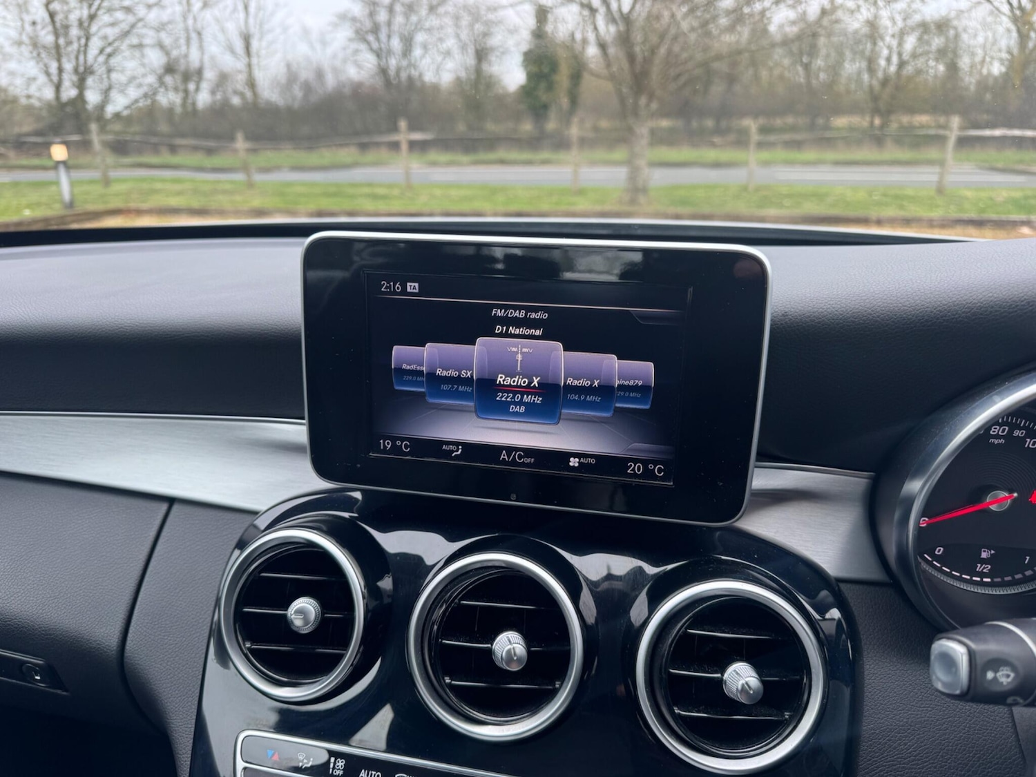 Used Mercedes-Benz C Class 2015 for sale - 77598705: Photo 6