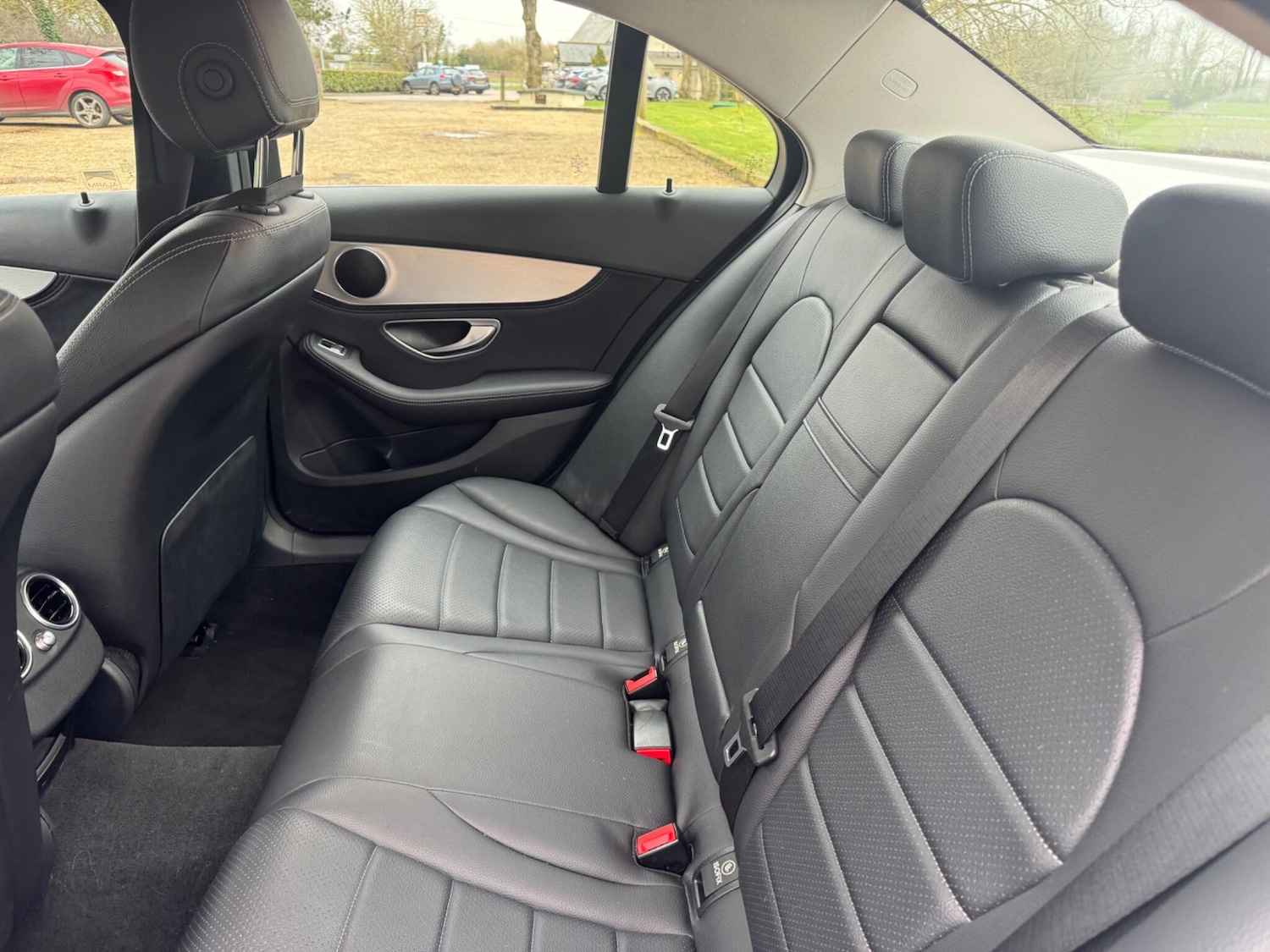 Used Mercedes-Benz C Class 2015 for sale - 77598705: Photo 9