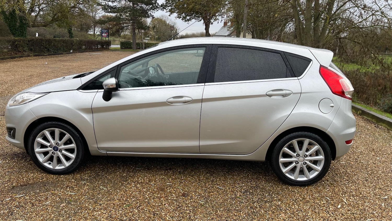 Used Ford Fiesta 2015 for sale - 76666867: Photo 25