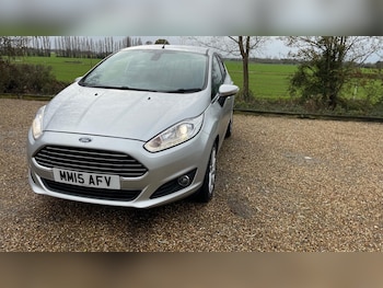 Used Ford Fiesta 2015 for sale - 76666867: Photo